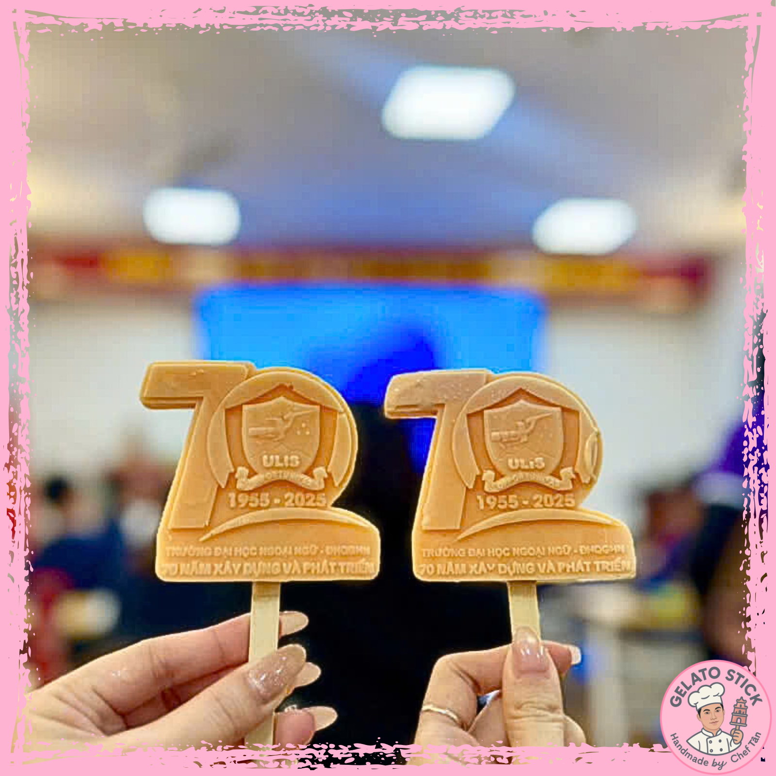 Kem logo Kỷ niệm 70 năm - Trường đại học Ngoại Ngữ