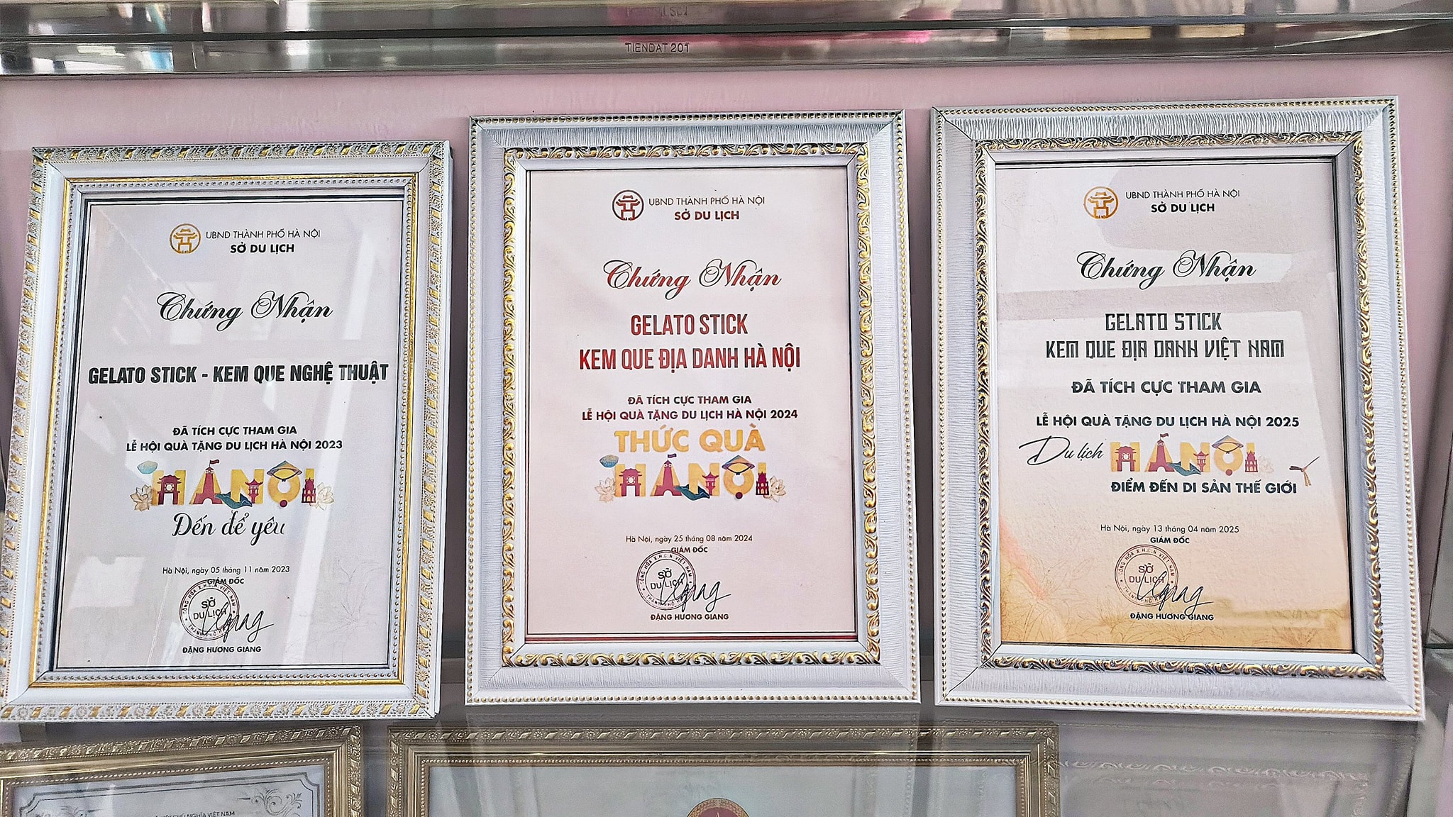 Kem que địa danh - Hành trình lớn lên cùng Hà Nội